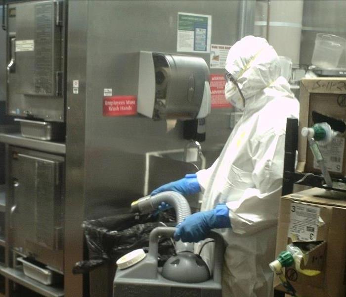 spraying commercial kitchen 